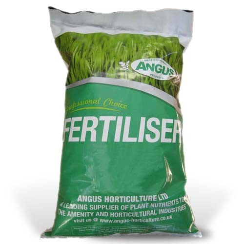 Moss killer and fertiliser, mainly for Spring use.